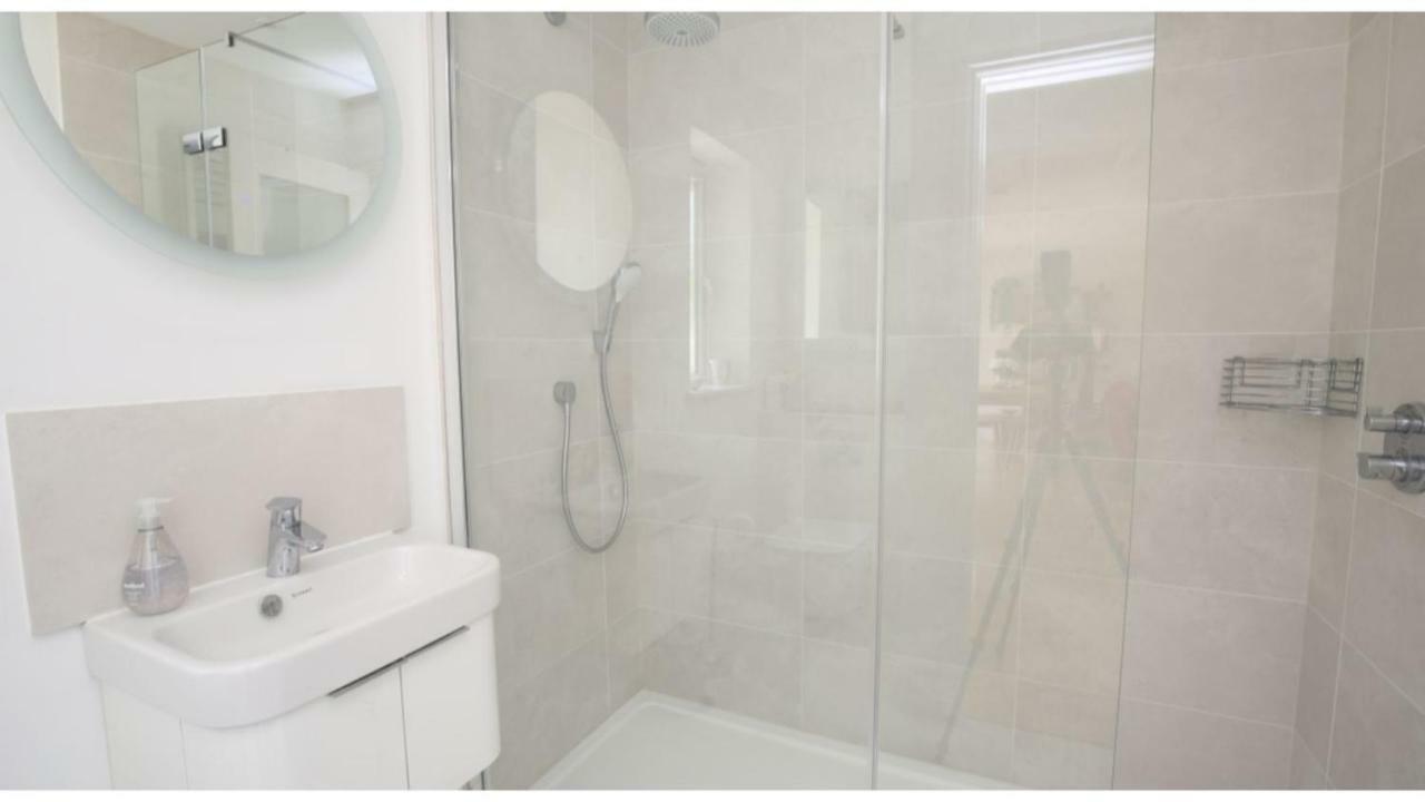 ★ Luxury Oxford Apartment ★ Sleeps 4, Free Parking Esterno foto
